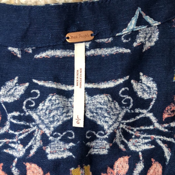 Free People linen blend top with tie - Picture 3 of 12